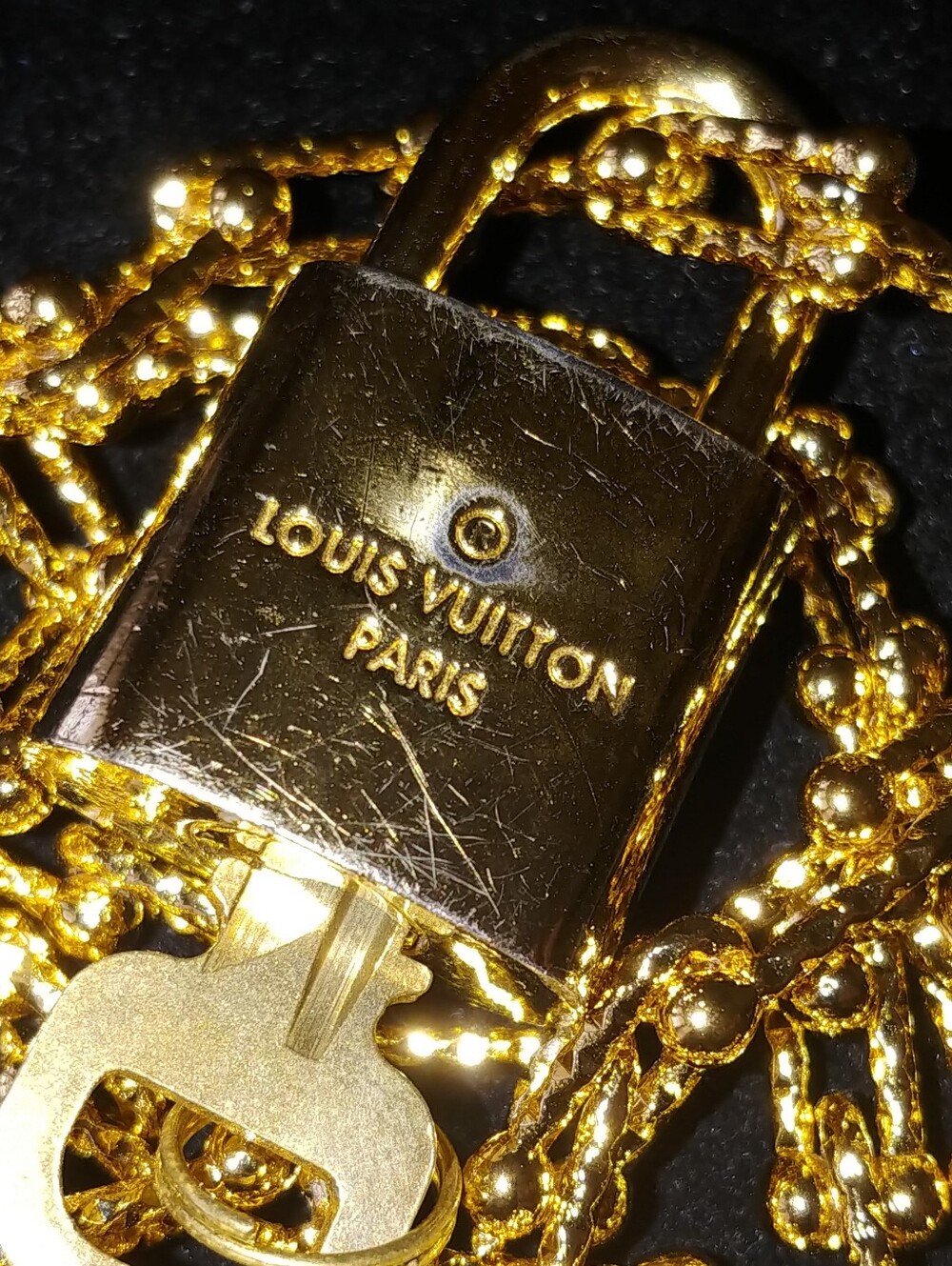 Louise Vuitton Necklace - Picture 8 of 8